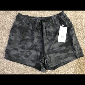 Danskin dark gray camo shorts